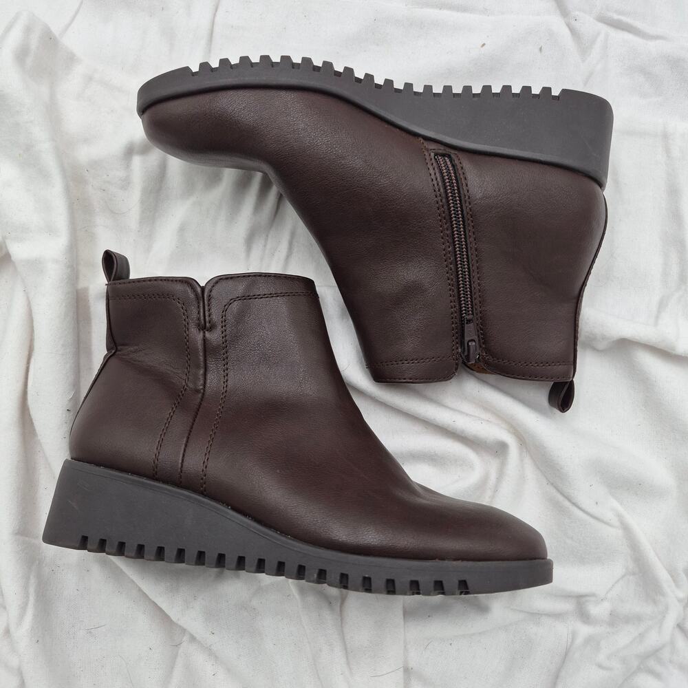 NEW Eurosoft Women's Dallan Wedge Bootie Brown size 7